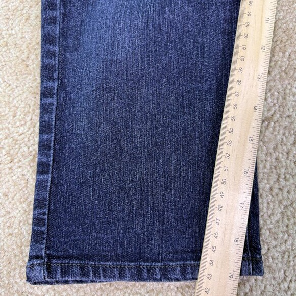 D Jeans Womens Size 12 Blue Denim Stretch Capri Mid Rise 34x19 E728 - Picture 9 of 11